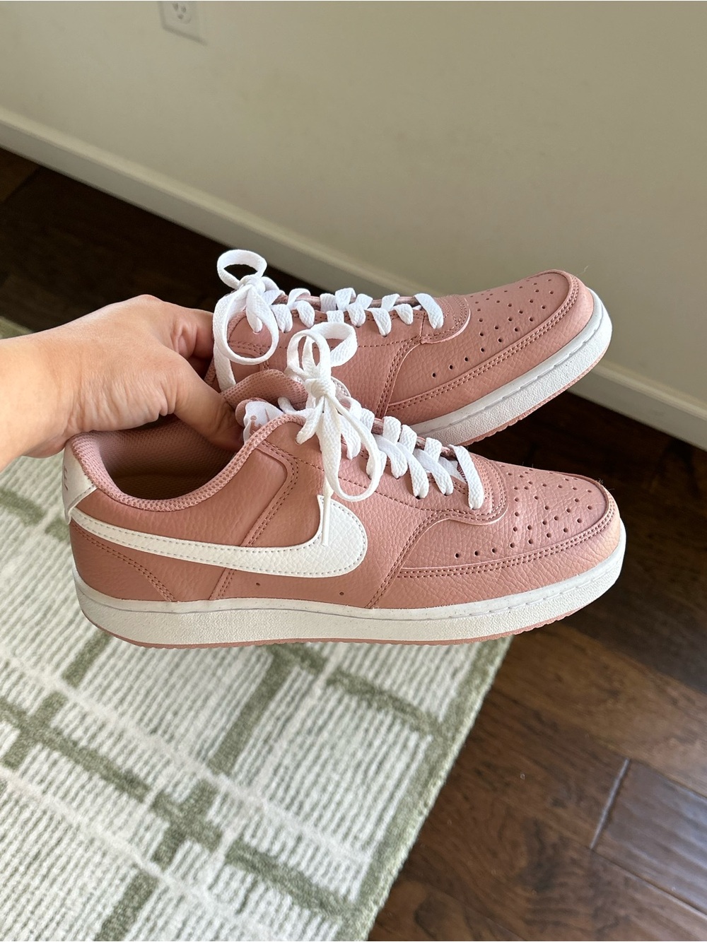 NEW Nike Women’s Dusty Pink Court Vision Sneakers Size 7.5